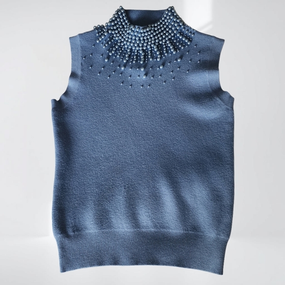 Tops - Blue Sleeveless Beaded Sweater NWT